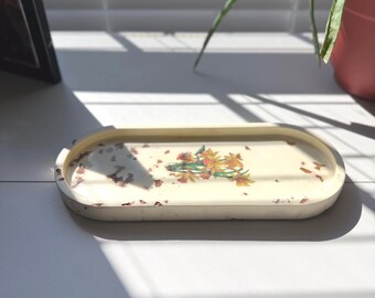 Tablett mit getrockneten Blumen | Schmuckschälchen | Sonnenlicht-inspiriertes Geschenk | Küchenteller