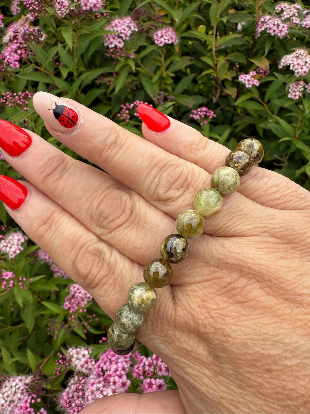 グリーンストーン フローラルデザイン Green Garnet Bracelet Green Garnet Bracelet 8mm Beads - Etsy