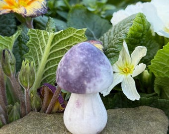 Lepidolith Pilz schnitzen