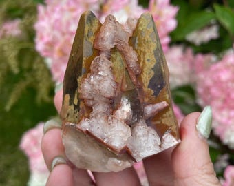 Freestanding Calcite Twin Specimen from Daye Hubei