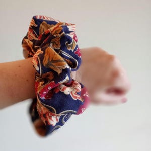 Handmade scrunchie - Hair accessories - Sustainably made using repurposed fabric