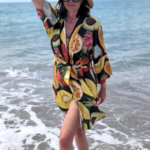 Tropical Fruit Print Kimono Robe – 100% Viscose Loungewear, Beach Cover-Up, Lightweight Summer Robe, Colorful Housewear for Women