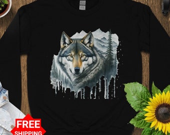 Wolf im Wald Kunst T-Shirt, Wolf Grafik Sweatshirt, Wilderness Wildlife Sweatshirt, Tier Liebhaber Geschenk, Natur Themen Kleid, gemütlicher Rundhalsausschnitt