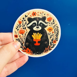 Raccoon Snacking Vinyl Sticker, Raccoon Decal, Vinyl Stickers Animals, Water Bottle Sticker, Waterproof Vinyl Sticker Laptop, Funny animal