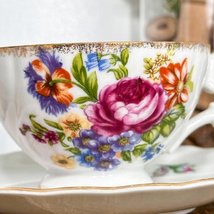 Royal Sealy China | Made in Japan | Lusterware Gold Rim Floral Tea Cup and Saucer Set | Vintage!
