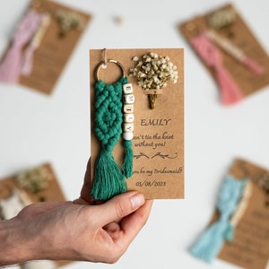 Bridesmaid Proposal Card with 30 Colors Macrame Name Keychain, Personalized Gift for Wedding Day, Maid of Honor, Bridal Shower Favors