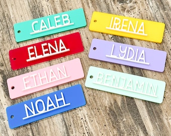 Personalized 3D Acrylic Name Tag: Custom Backpack Keychain
