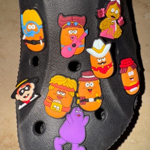 Dijes de zapatos vintage McNugget - Juego de 9