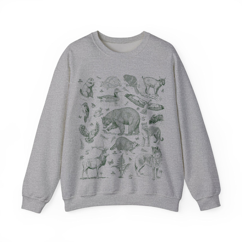 Wildlife sweatshirt North American forest animals, Pacific Northwest vintage style nature sweater for granola girl gift for nature lover imagem 6