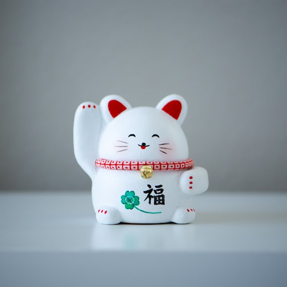 Four Leaf Clover MANEKI NEKO Human Made LUCKY CAT HARIKO FIGURE 