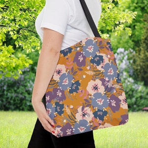 Meadow Blooms  Floral Tote Bag, Trendy Flower Shoulder Bag, Botanical Eco Friendly Grocery Bag, Aesthetic Bag, Cute Tote Bag, Reusable Bag