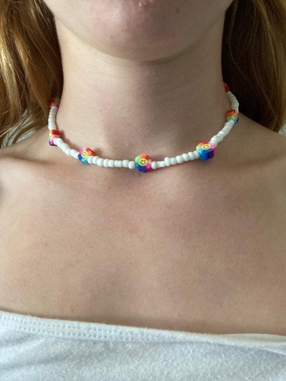 Daisy Smiley Face Seed Bead Choker Necklace