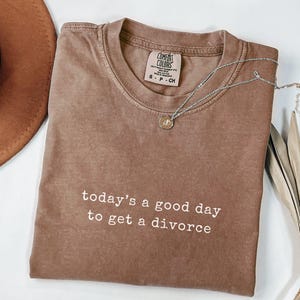 Sarkastisches Scheide-Shirt-Scheidungs-Geschenk-Scheidungs-Feier-hemden-Scheidungs-Party-Geschenke Scheiden-Geschenk für sie Geschiedene vorhanden Glückliche Scheideung