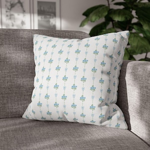 Preppy Floral Pillow Cover Blue Green Floral Cushion Decorative Throw Pillow Aesthetic Dorm Room Pillow Colorful Boho Accent Pillow Living