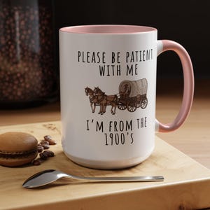 Caneca de aniversário engraçada, presente para alma antiga, caneca com humor vintage, presente para amante da história, caneca com humor do Velho Oeste, caneca sarcástica e engraçada, presente para colega de trabalho, ideia de presente original. imagem 14