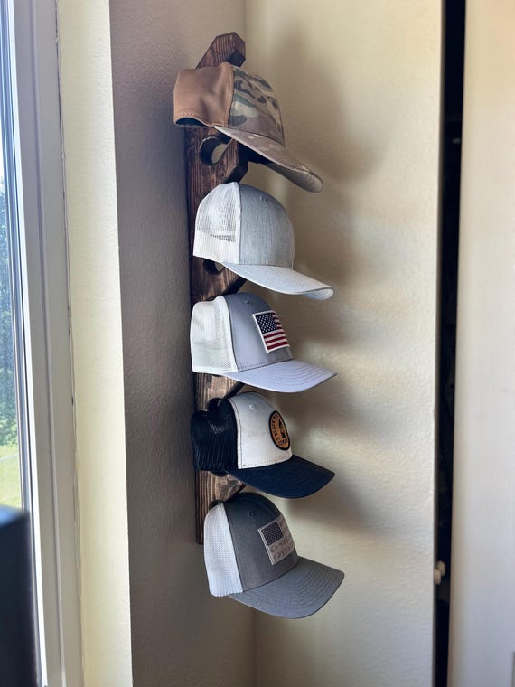 Vertical hat storage new arrivals