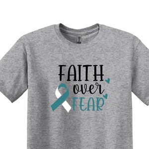 Koszulka Faith Over Fear, Koszulka Cervical Cancer Awareness, Koszulka Cervical Cancer Support, Koszulka Cervical Cancer, Koszulka Teal and White Ribbon