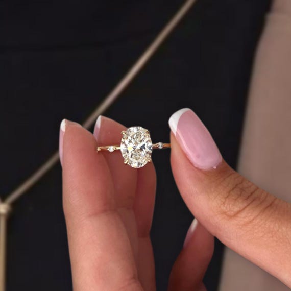 2 Carat Oval Lab Grown F VS1 Diamond Ring / 2 CT Oval Diamond Thin 