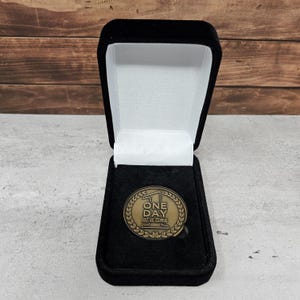 One Day at a Time Coin, Sobriety Gift for Men & Women, Serenity Prayer Token, Recovery Keepsake, Inspirational Chip, 12 Step AA NA Medallion Velvet Box (+5.99)