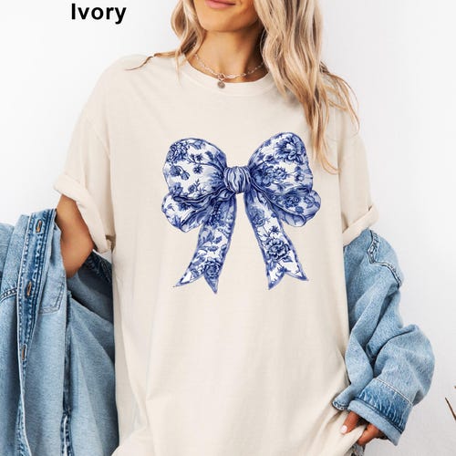Blue Floral Bow Shirt, Toile Coquette Graphic Tee for Women, Cottagecore Ribbon Top, Preppy Girly Gift, Vintage China Aesthetic Outfit