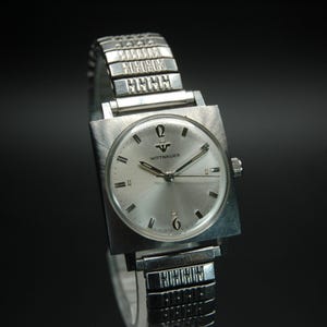 Montre vintage à remontage manuel Wittnauer avec boîtier carré