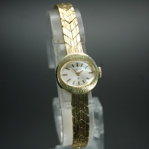 Belle montre vintage Hamilton pour femme