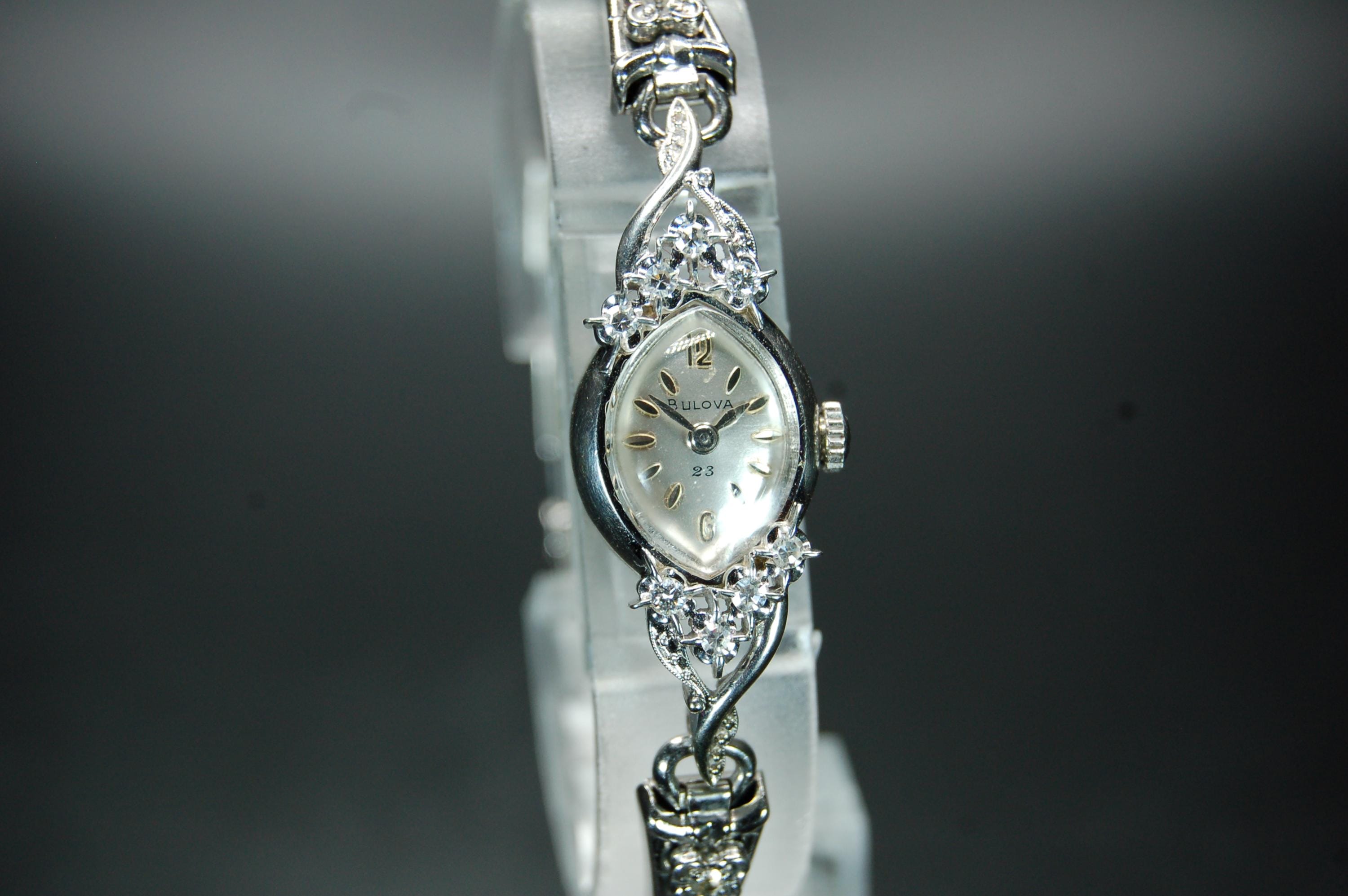 宝飾腕時計など BULOVA ELGIN ダイアモンド GRUEN PULSAR ゴールド