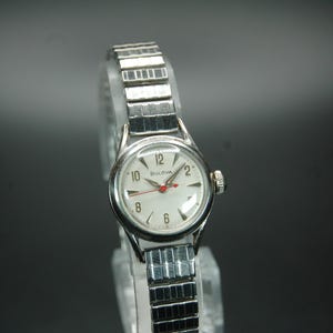 Vintage Ladies Bulova Manual Wind Watch