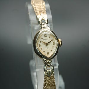 Très jolie montre habillée vintage pour femme Hamilton