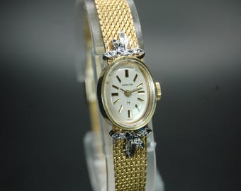 il_300x300.4535313063_6w5u.jpg GRUEN VINTAGE QUARTZ WATCH GR7323 main image 1