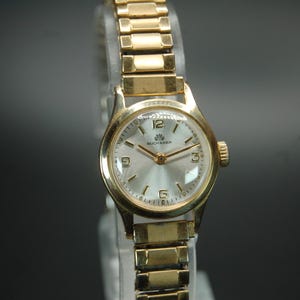 Beautiful Vintage Ladies Bucherer Dress Watch