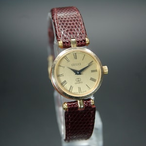 Belle montre à quartz vintage Gucci Sherry Line