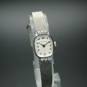 Vintage Ladies Waltham Diamond Manual Wind Dress watch
