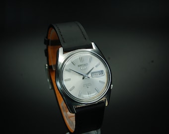 Vintage SEIKO 5, Automatic Watch ref# 6119-8190