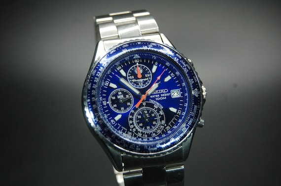 Seiko v657 8120 - Gem