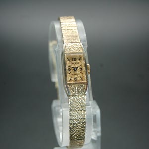 Vintage Ladies Gruen 17 Jewel Watch