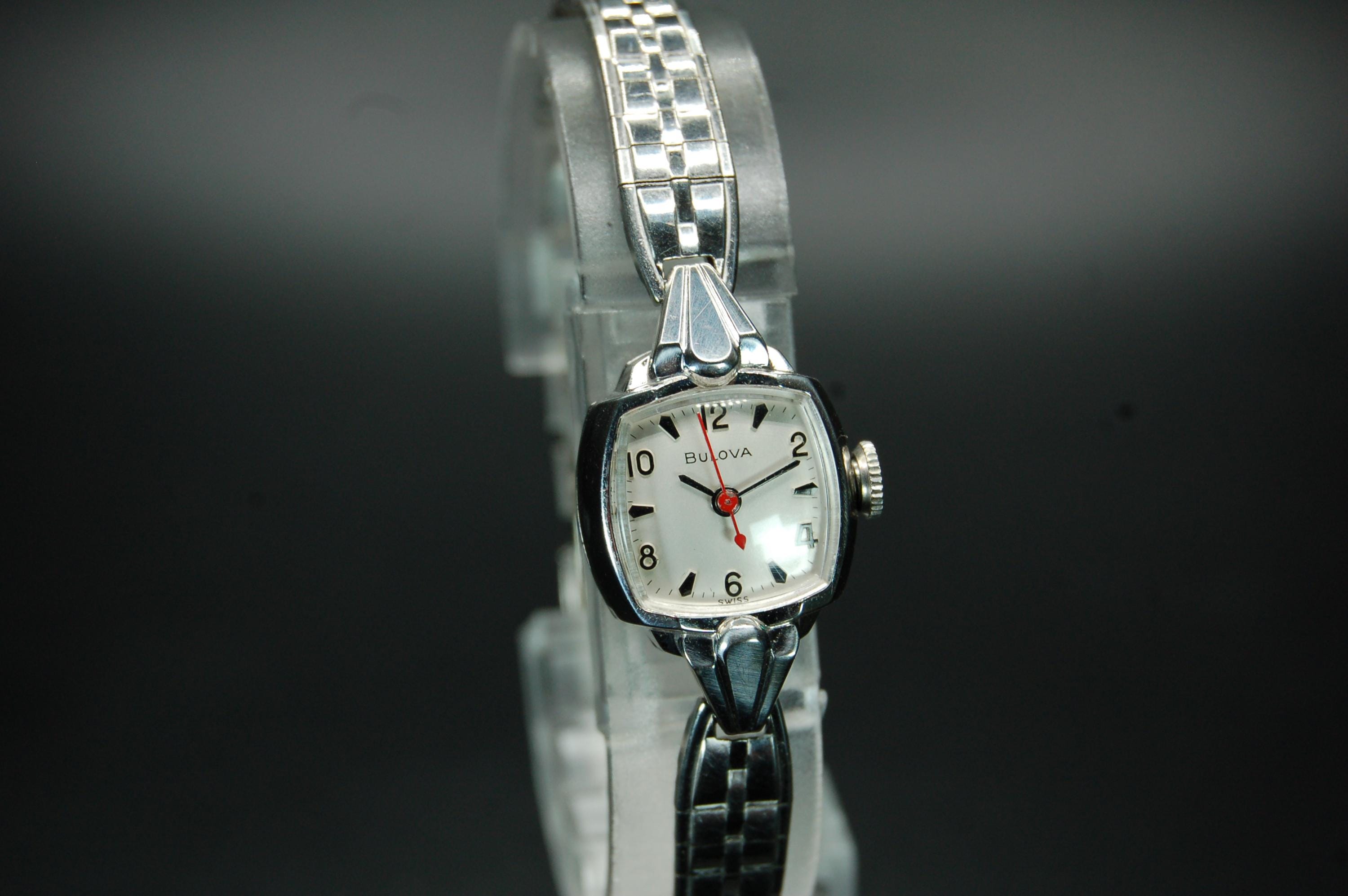 Vintage Bulova Womens Watch 16mm Green Dial Stainless Bracelet Manual Wind 7\