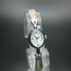 Jolie montre habillée Hamilton vintage pour dames