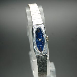 Very Pretty Vintage Ladies Wittnauer Dress Watch