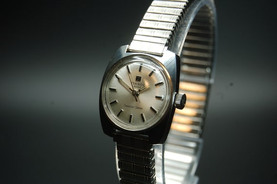 vintage ladie's Tissot SeaStar Seven manual wind - image 3