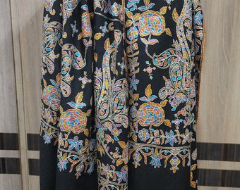 Kashmiri embroidered  shawls ,Pure Pashmina shawl, Sozni Hand embroidery, Kashmiri handmade shawl,
