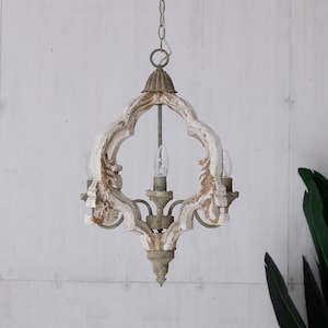 Franse landelijke hanglamp, vintage gesneden houten kroonluchter