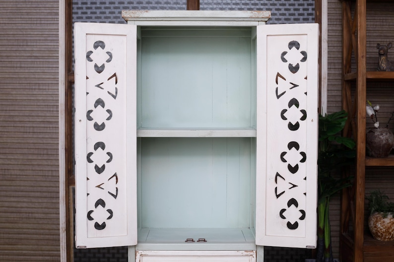 Narrow French Country Tall Cabinet with Carved Doors – Slim Distressed Storage Armoire afbeelding 6