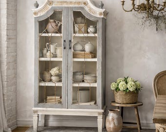 Vitrine francesa vintage de vidro com portas arqueadas