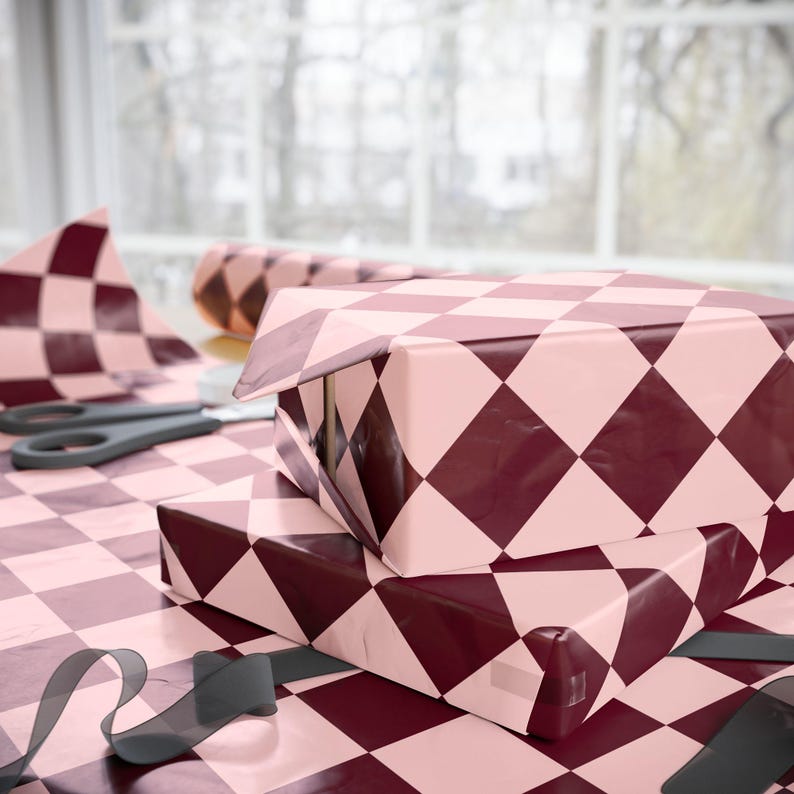 Burgunderrote Geschenkpapierrolle, Weihnachtsverpackung, Urlaub Geschenkverpackung, süße Geschenkverpackung, Geschenkpapierrolle, hübsche Geschenkverpackung, Preppy Bild 6