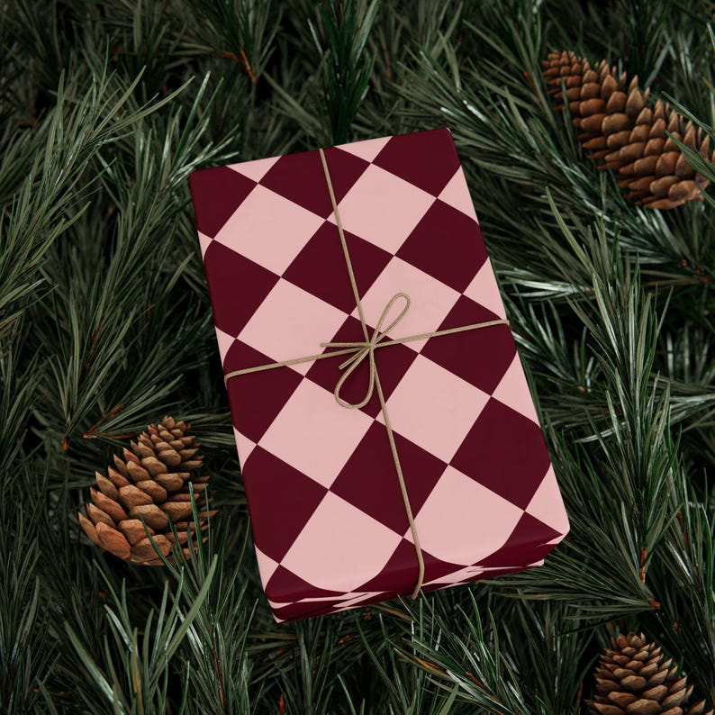 Burgunderrote Geschenkpapierrolle, Weihnachtsverpackung, Urlaub Geschenkverpackung, süße Geschenkverpackung, Geschenkpapierrolle, hübsche Geschenkverpackung, Preppy Bild 7
