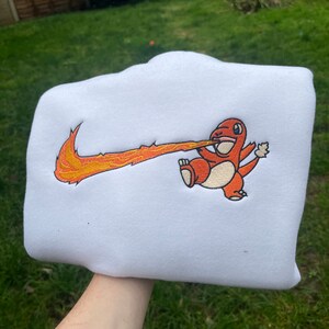 Charmander Sweatshirt Pokemon Inspired Embroidered Sweatshirt Cute Pokemon Gift Nintendo Fan Apparel zdjęcie 3