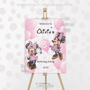 Puede incluir: Un cartel de bienvenida de cumplea&ntilde;os rosa y blanco con personajes de Minnie Mouse, globos y el texto "Bienvenido a Olivia's 3rd Birthday Party 11.07.2023".