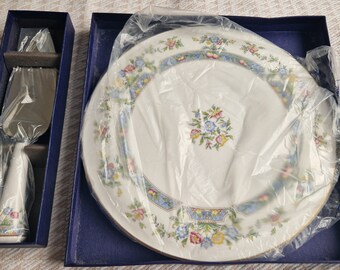 Assiette et trancheuse à gâteau Royal Worcester Mayfield