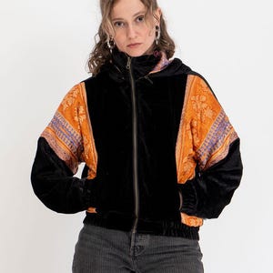 Giacca invernale corta reversibile con patch Old Sari in nero